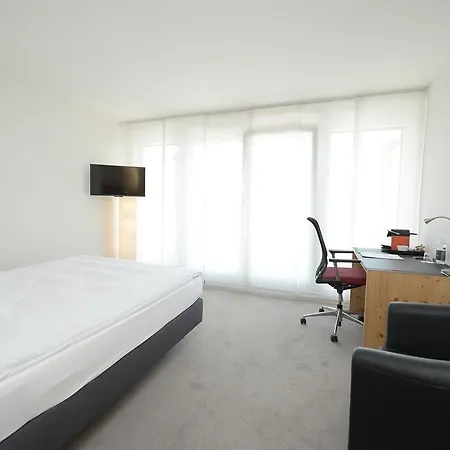 Q.c.m. Campus بلب