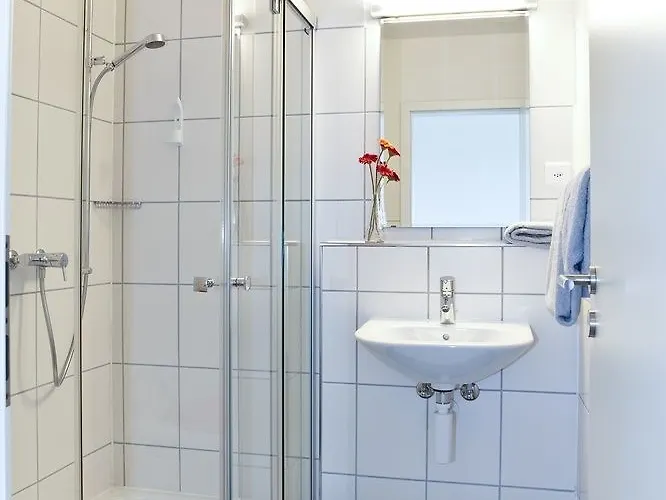 Q.c.m. Campus Hotell