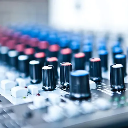 Q.c.m. Campus Hotel 3*