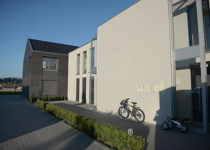 فندق Q.c.m. Campus بلب