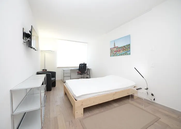 Q.c.m. Campus 3* بلب