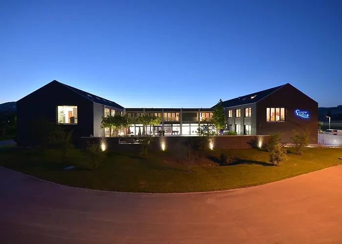 Q.c.m. Campus فندق بلب