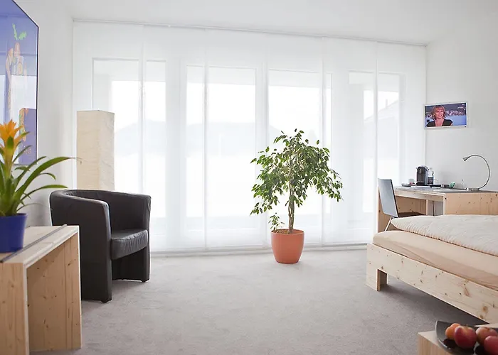 فندق Q.c.m. Campus بلب