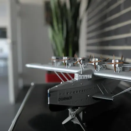 Отель Q.c.m. Campus