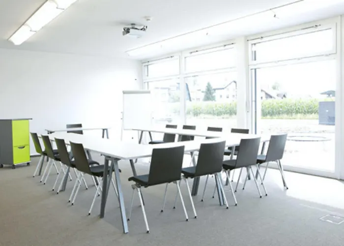 Q.c.m. Campus Szálloda Belp